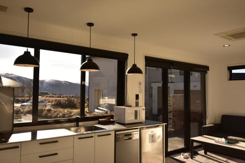 Communal lounge/ TV room, kitchen, kitchen