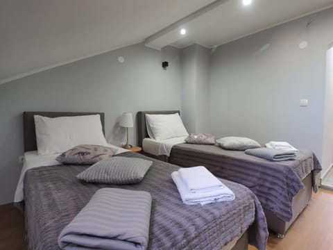 Guest house Sara Latin Bed and Breakfast in Lika-Senj County