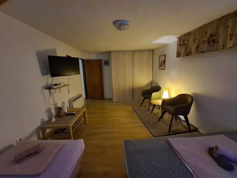 Photo of the whole room, Seating area, Bedroom