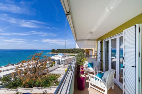 On site, Sea view
