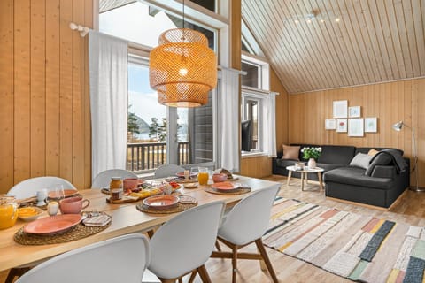 View (from property/room), Living room, Dining area