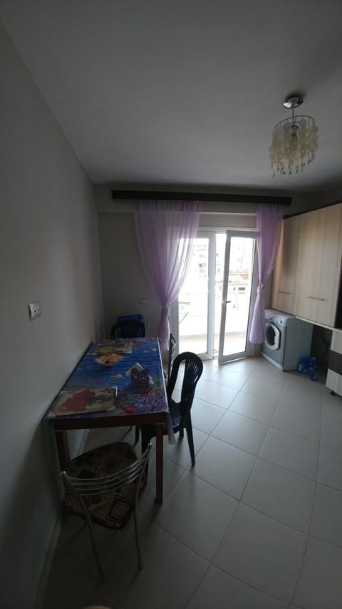 Mona`s Hostel Hostel in Sarandë