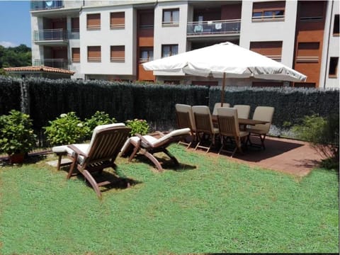 Garden, Swimming pool, sunbed