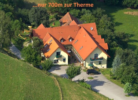Bird's eye view, On site