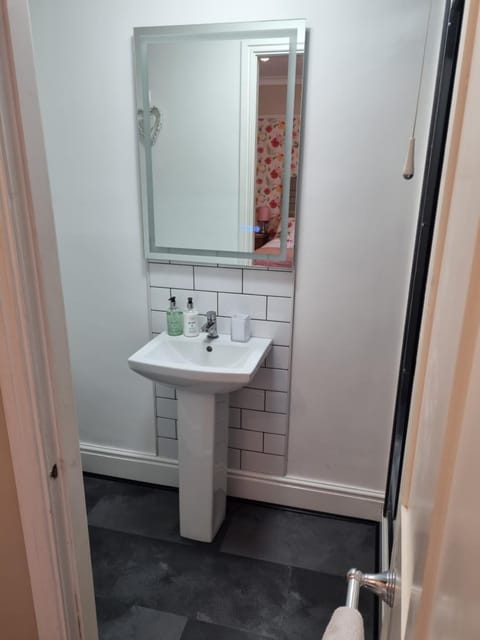 Montfort Cottage Guest House Bed and Breakfast in Windermere