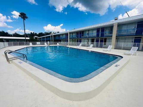 Pool view, Swimming pool, Swimming pool