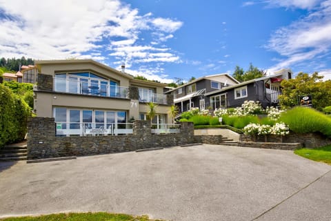 Property building, Facade/entrance, Lake view, Mountain view