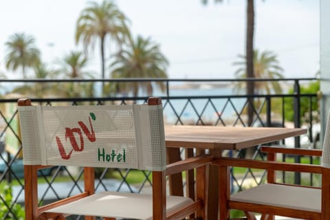 Patio, Day, Natural landscape, View (from property/room), Balcony/Terrace, Sea view