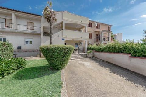 Garden, Balcony/Terrace