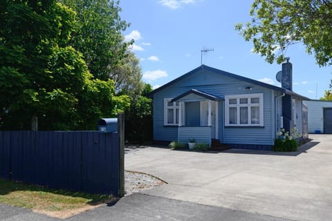 Property building, Facade/entrance, Street view