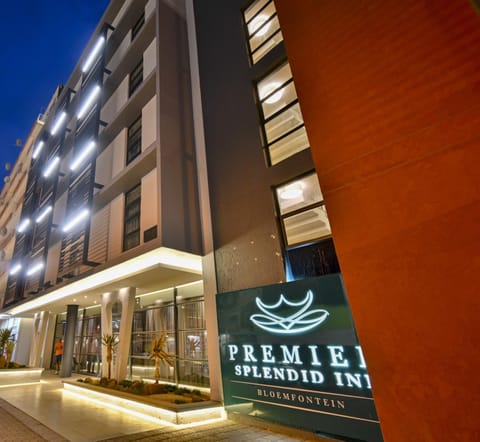 Property building, Facade/entrance, Property logo or sign