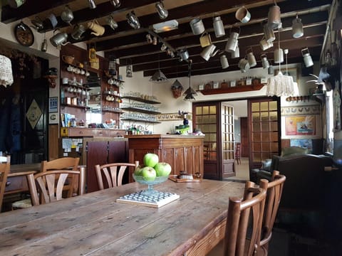 Restaurant/places to eat, View (from property/room), Lobby or reception, Lounge or bar, Banquet/Function facilities, Decorative detail, Dining area, hair dresser