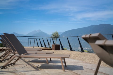 Day, Natural landscape, View (from property/room), Balcony/Terrace, sunbed