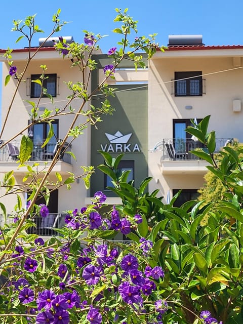 Varka Rooms Apartment hotel in Nikiti