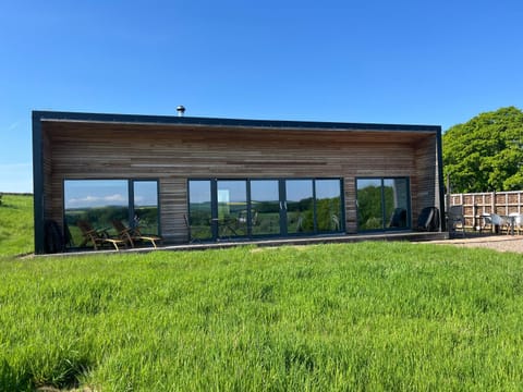 Property building, Natural landscape, Garden, Garden view