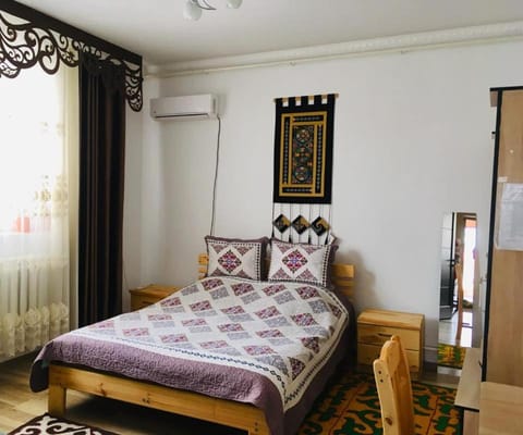Bed, Photo of the whole room, Bedroom, air conditioner