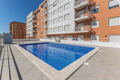 Pool view, Swimming pool, sunbed