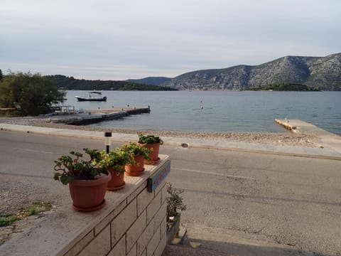 Katja Beach Apartment Apartment in Račišće