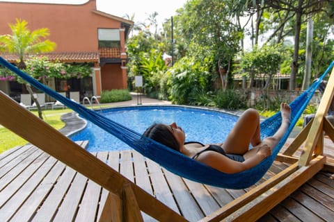 Swimming pool, Swimming pool