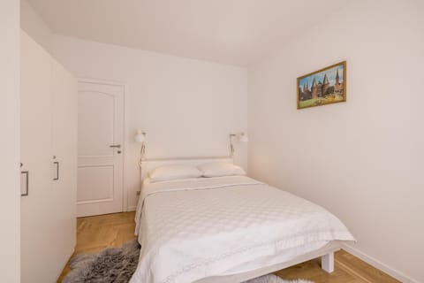 Bed, Bedroom, wardrobe