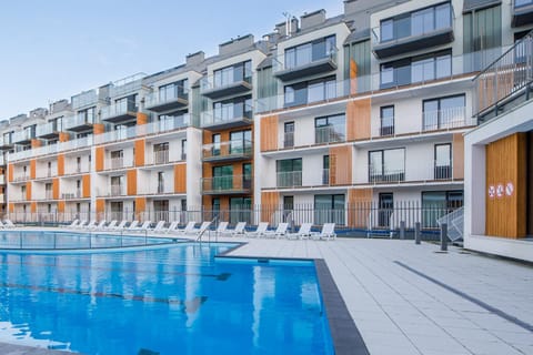 Property building, Swimming pool