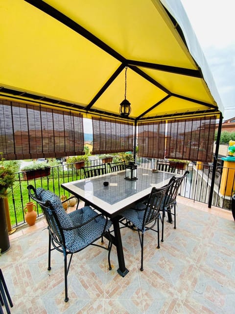 Perfect Station Apartment in Province of Massa and Carrara