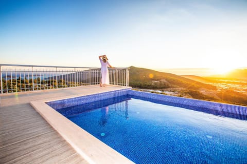 Natural landscape, Mountain view, Pool view, Swimming pool, Sunrise, Sunset