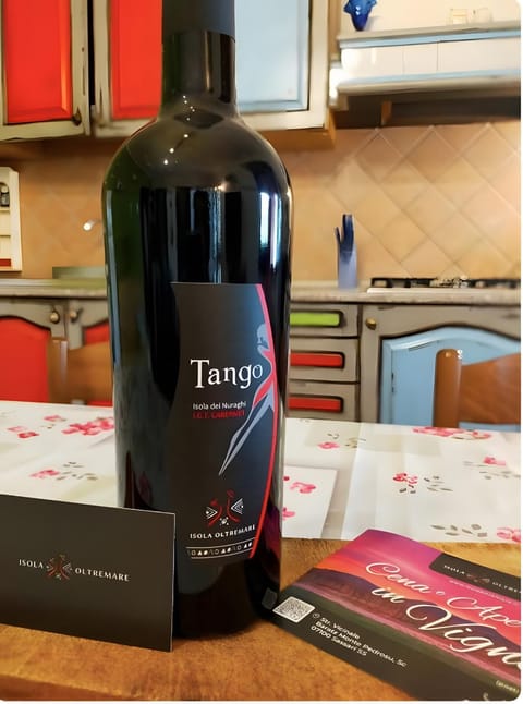 Casa Marina lu tuvaraggiu House in Sardinia