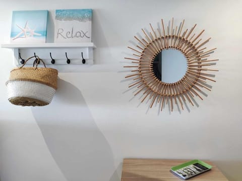 Facade/entrance, Decorative detail