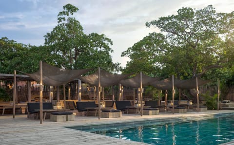Restaurant/places to eat, Garden view, Swimming pool