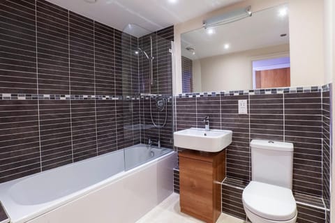 Shower, Toilet, Bathroom, Bath