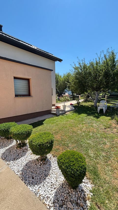 Apartment Arya Apartment in Lika-Senj County