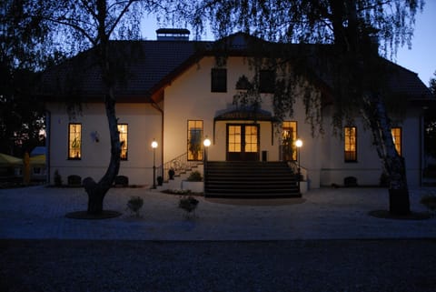 Facade/entrance, Sunset