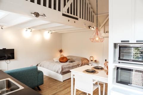 Living room, Bedroom