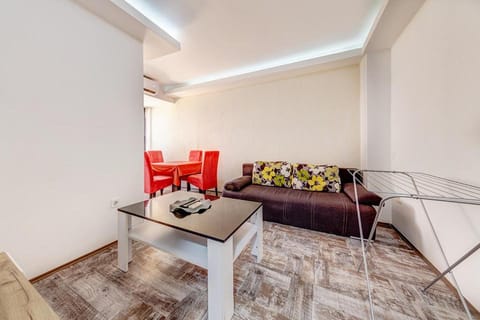 Post Office Center Apartments Apartment in Budva