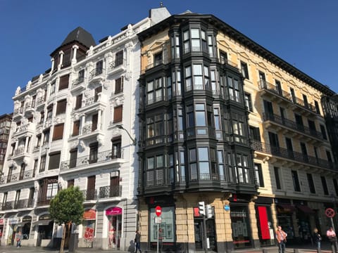Property building, Facade/entrance