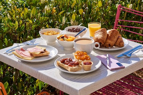 Breakfast