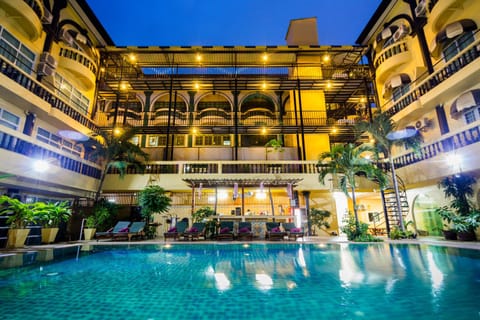 Swimming pool