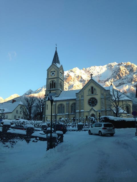 Nearby landmark, Other