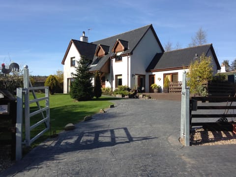 Old Mills Garden Bed and Breakfast in Elgin