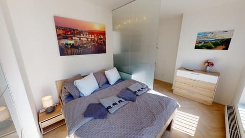 Bed, Photo of the whole room, Bedroom, wardrobe