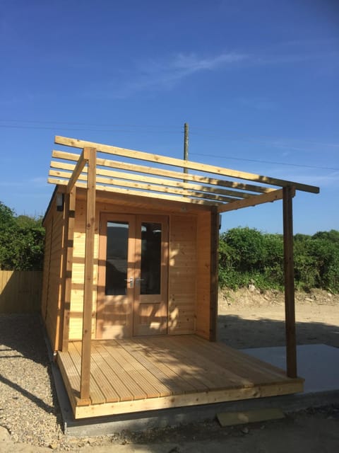 Romantic Getaway Luxury Wooden Cabin With Private Hot Tub and BBQ Cabin in Wales