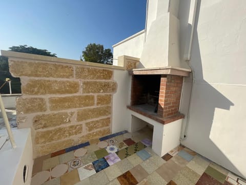 Property building, BBQ facilities, Garden, View (from property/room), Balcony/Terrace, Garden view, Garden view