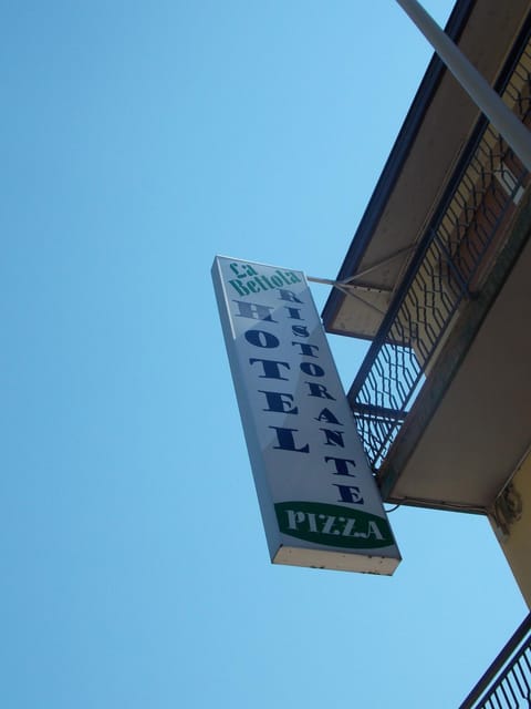 Day, Property logo or sign