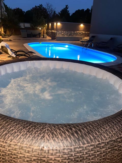 Massage, Pool view, Swimming pool