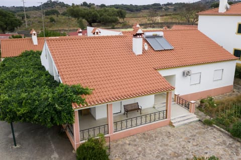 Facade/entrance, Bird's eye view