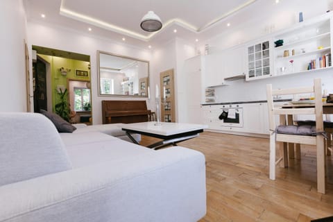 Facade/entrance, Living room