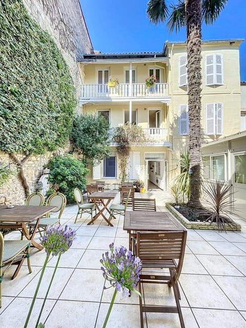 Patio, Inner courtyard view