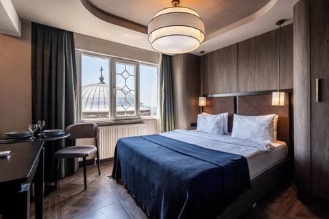 Bed, View (from property/room)