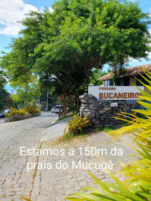 Nearby landmark, Facade/entrance, Street view, Location